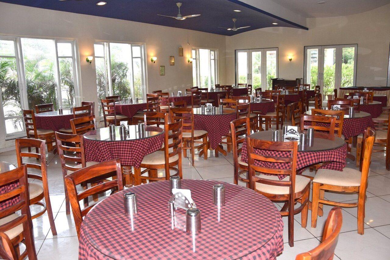 Manas Lifestyle Resort, Resort 4*