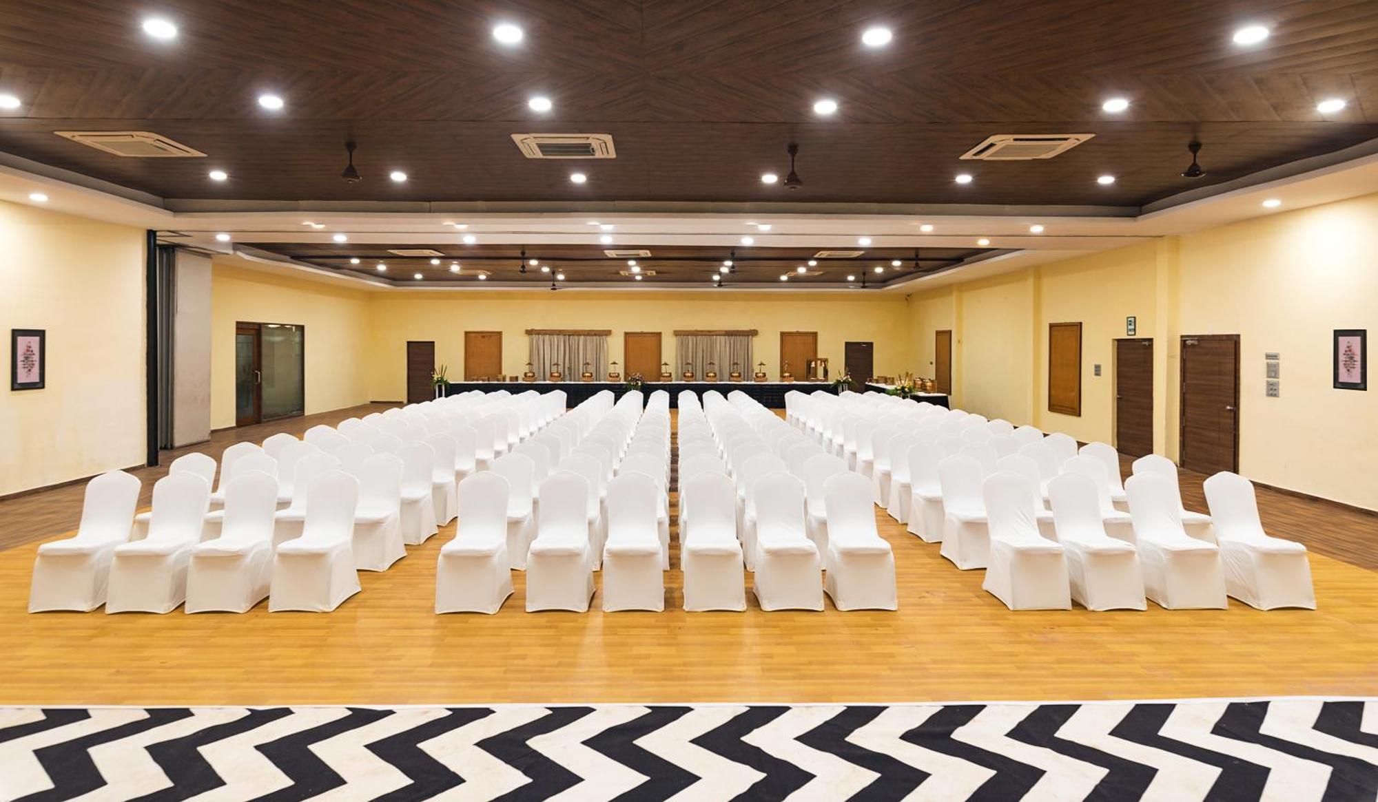 Resort Manas Lifestyle Resort,